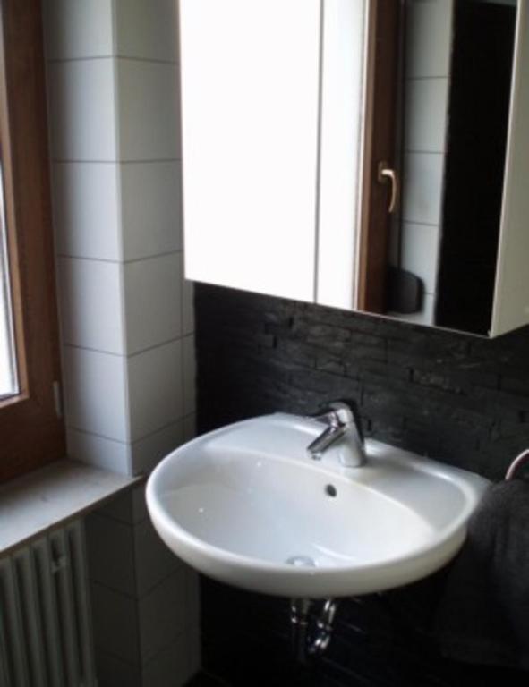 Weingut Theodor Nies Apartment Лорх ам Рейн Стая снимка